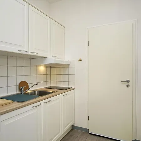 Im Zentrum Gelegene 2-raum-wohnung - Haus Rugier 03 Appartement Goehren (Ruegen)