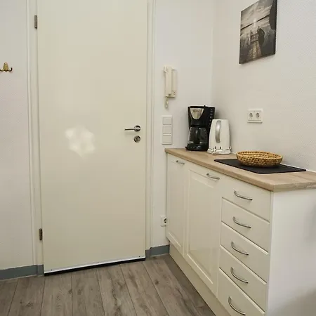 Appartement Im Zentrum Gelegene 2-raum-wohnung - Haus Rugier 03 Goehren (Ruegen)